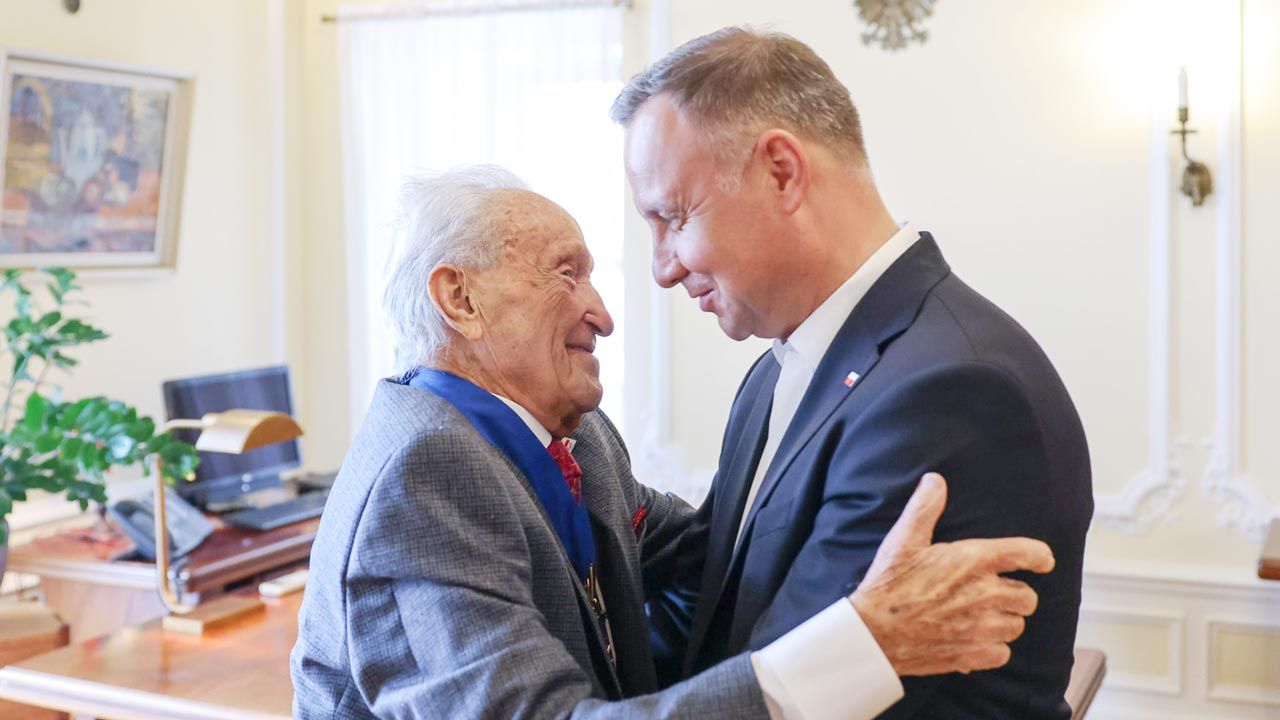 Prezydent RP spotkał z Edwardem Mosbergiem (fot. Jakub szymczuk/KPRP) Prezydent RP spotkał z Edwardem Mosbergiem (fot. Jakub szymczuk/KPRP)