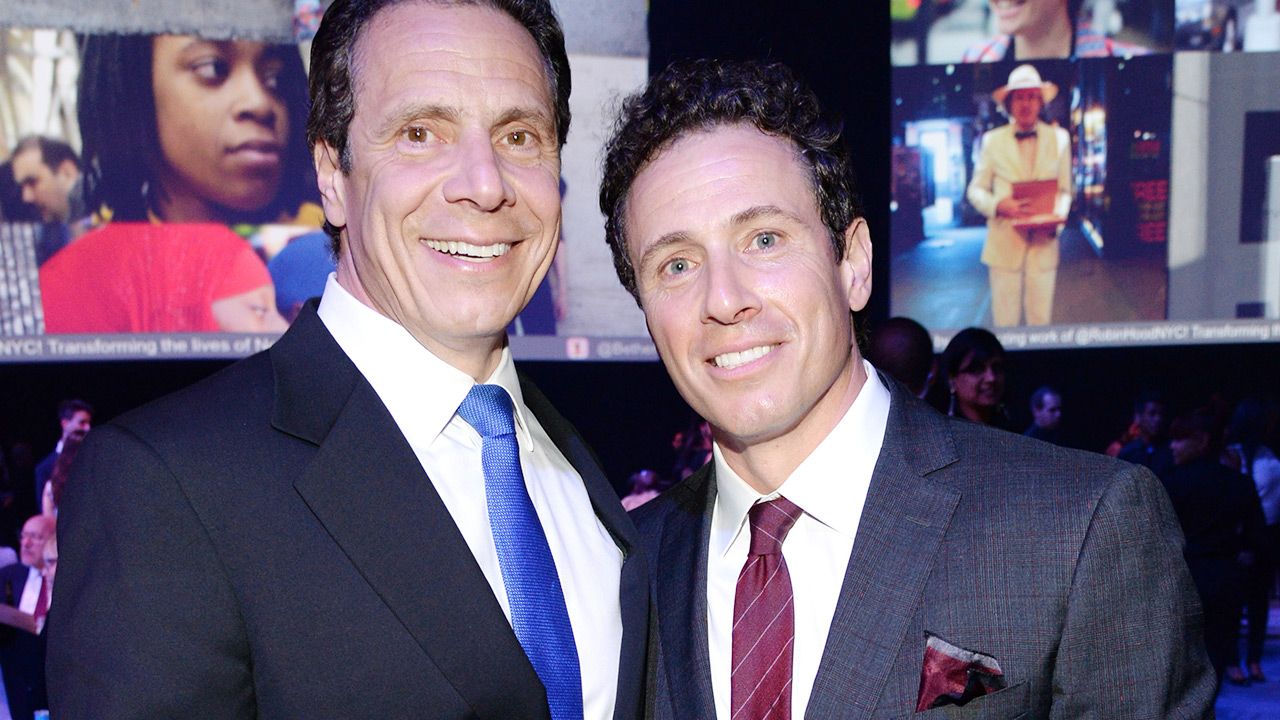 Od lewej: bracia Andrew i Chris Cuomo (fot. Kevin Mazur/Getty Images) Od lewej: bracia Andrew i Chris Cuomo (fot. Kevin Mazur/Getty Images)