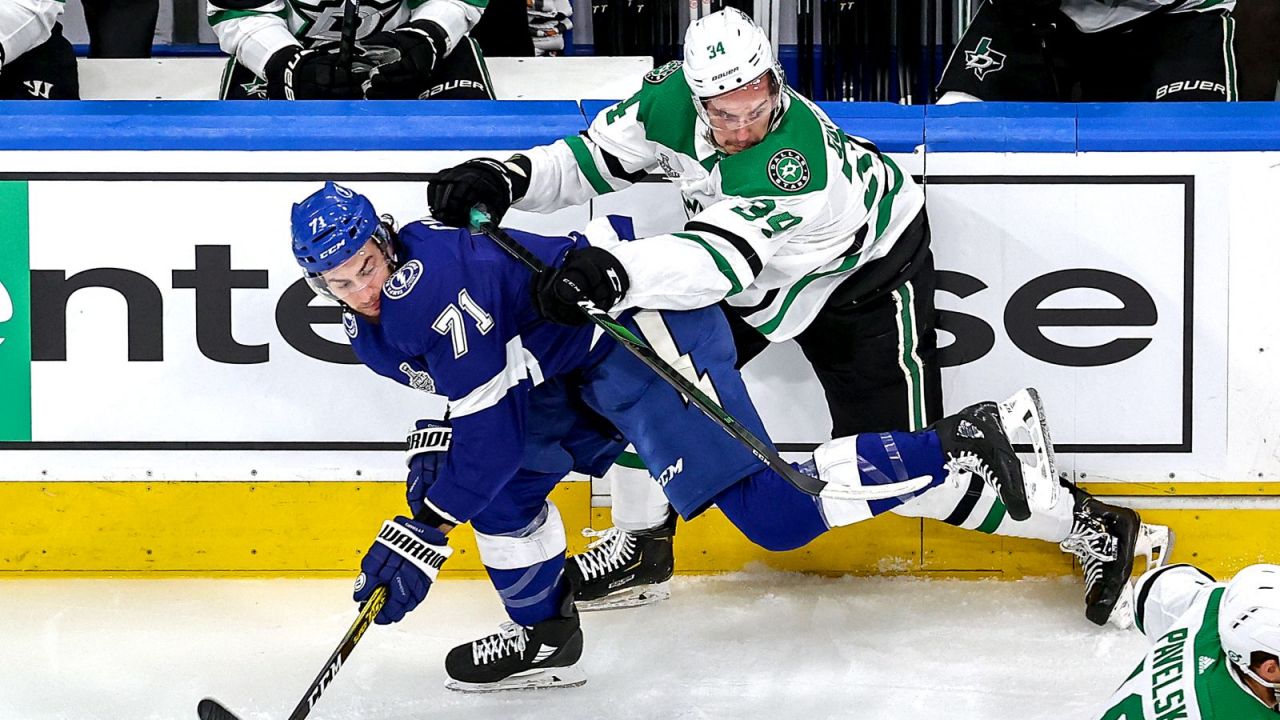NHL, finał Pucharu Stanleya #1: Tampa Bay Lightning ...