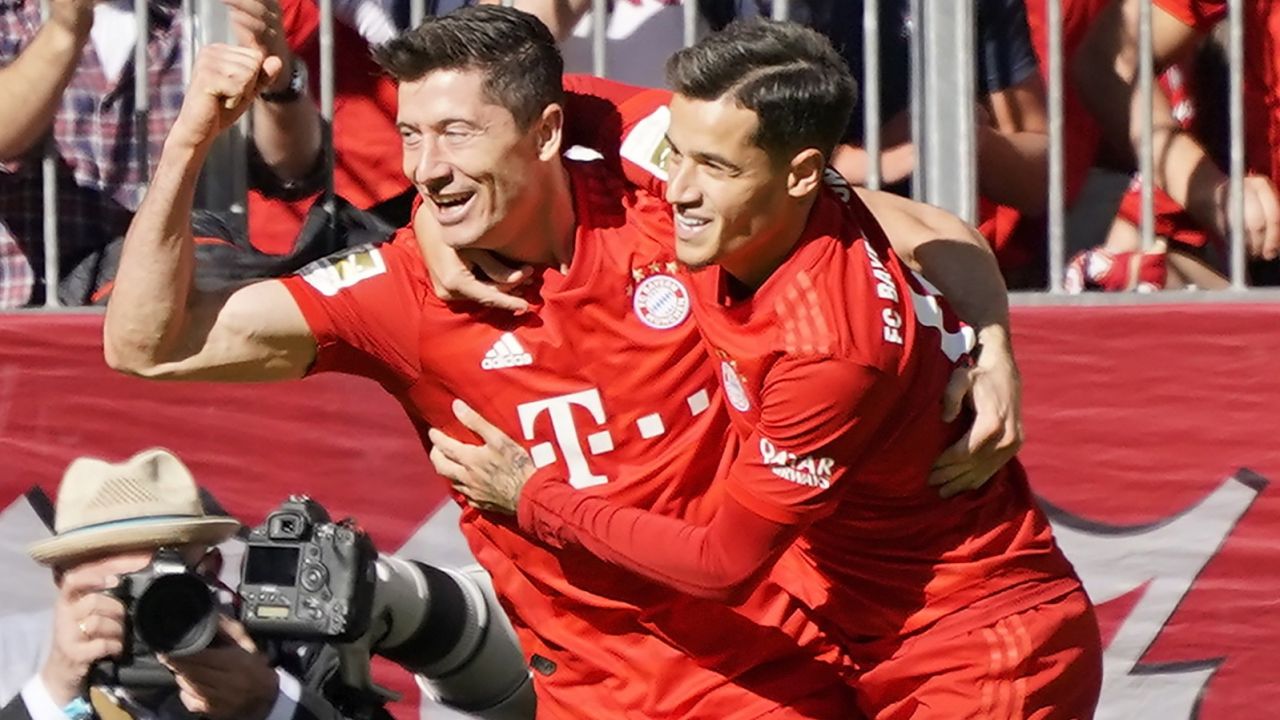 Robert Lewandowski pomógł Coutinho wyrównać rekord (sport ...