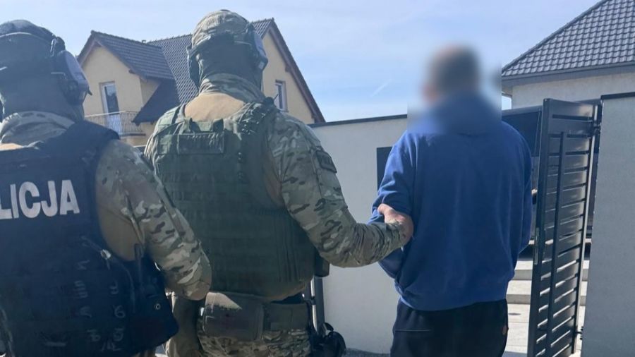 Poznań, zakłócali przetargi dotyczące sprzedaży nieruchomości, oszustwa, policja (fot. KMP Poznań)
