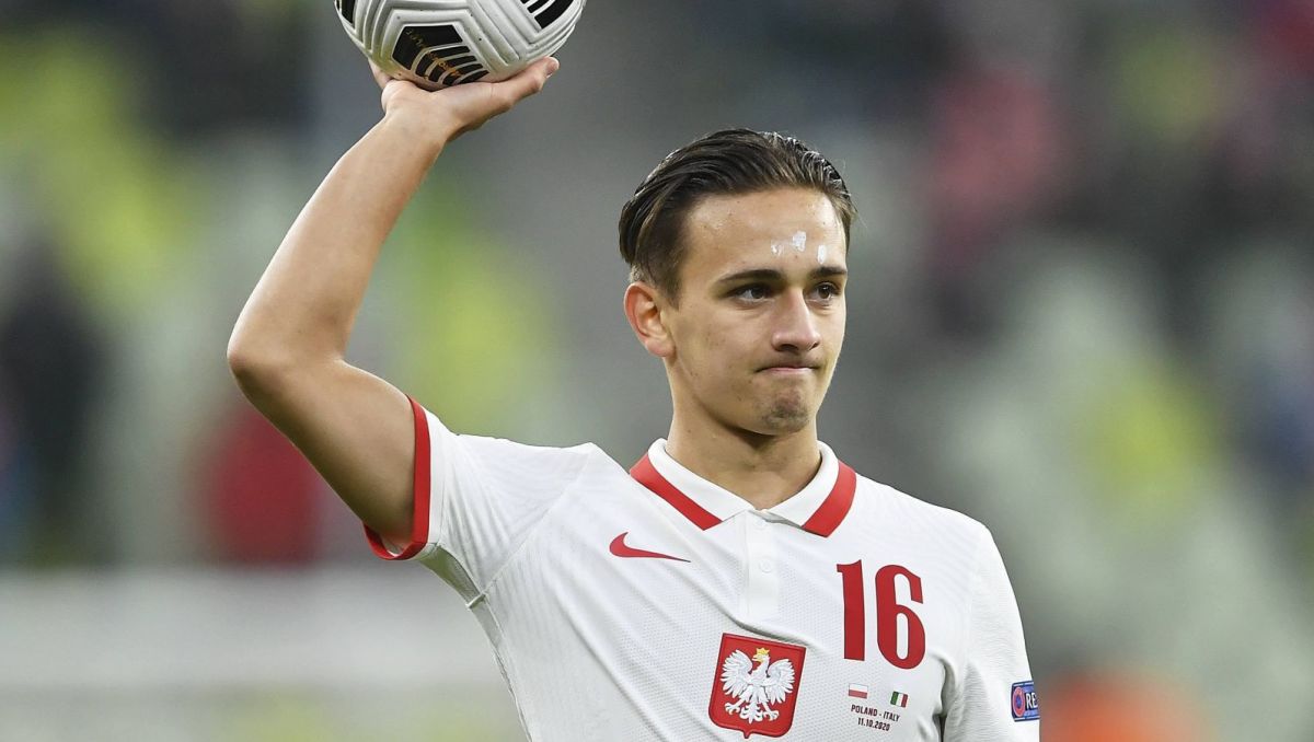 Grecja. Michał Karbownik znów poza kadrą meczową Olympiakosu. Ostatni raz zagrał... 26 września (sport.tvp.pl)