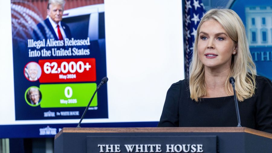 Rzeczniczka Białego Domu Karoline Leavitt przedstawiła stanowisko Donalda Trumpa (fot. PAP/EPA/SHAWN THEW)