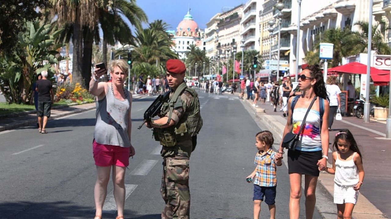 14 lipca 2016 roku terrorysta zabił na nadmorskiej promenadzie 87 osób (fot. Getty Images) 14 lipca 2016 roku terrorysta zabił na nadmorskiej promenadzie 87 osób (fot. Getty Images)