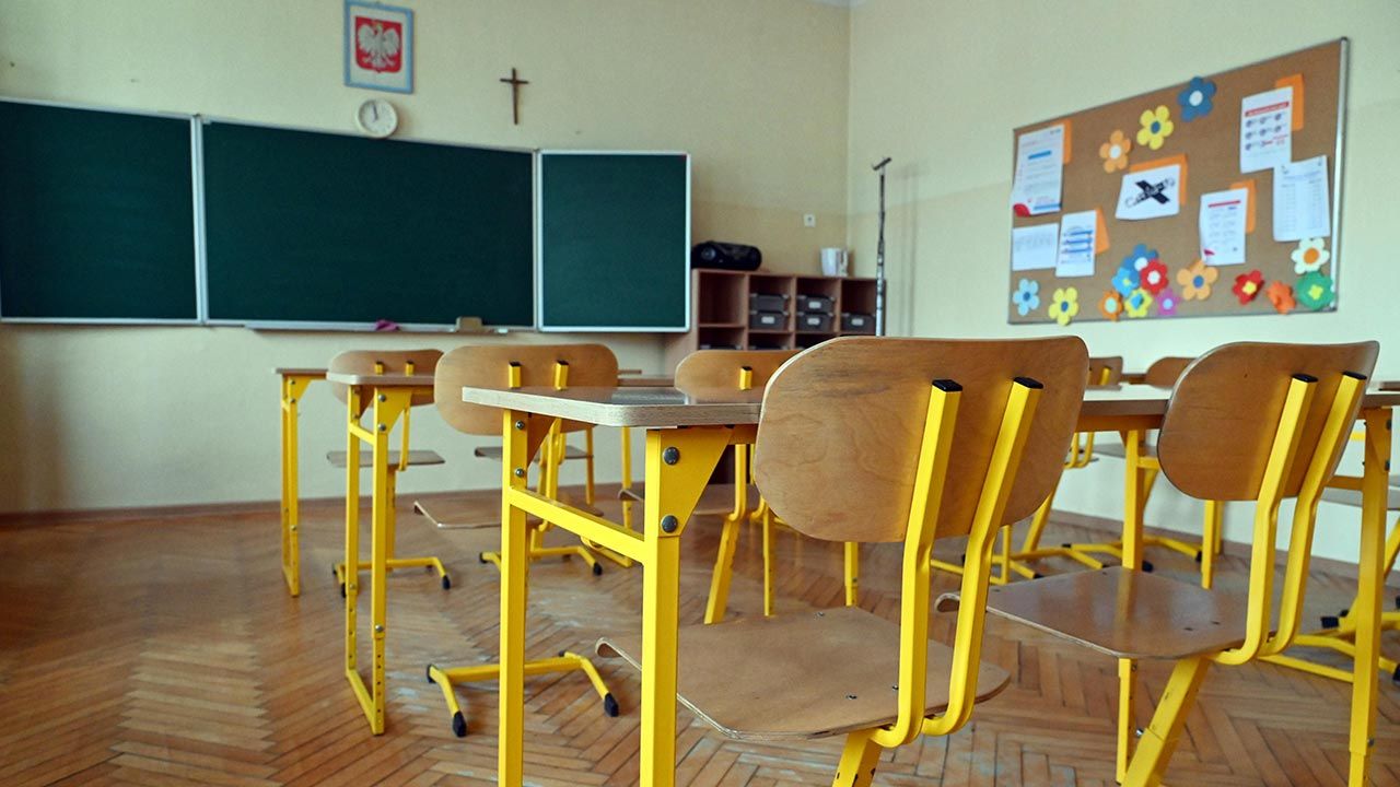 Czy 1 września wszyscy uczniowie wrócą do nauki w szkołach? (fot. PAP/Marcin Bielecki) Czy 1 września wszyscy uczniowie wrócą do nauki w szkołach? (fot. PAP/Marcin Bielecki)