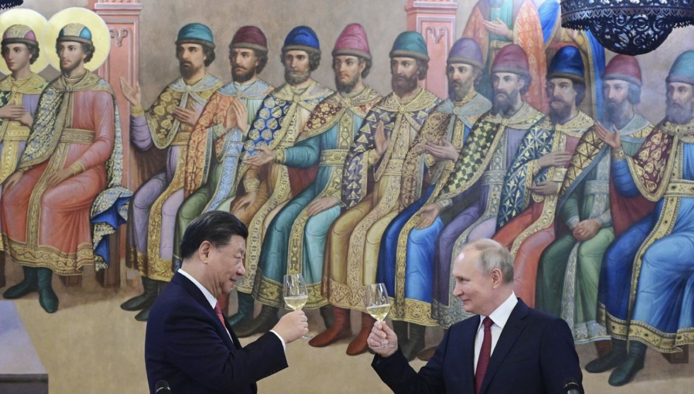 Xi Jinping ma przewagę nad Władimirem Putinem (fot. PAP/EPA/PAVEL BYRKIN / SPUTNIK / KREMLIN POOL)