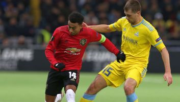 Jesse Lingard i Roman Murtazajew (fot. Getty)