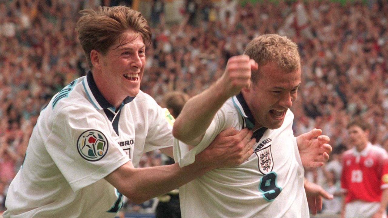 Darren Anderton i Alan Shearer (fot. Getty Images)