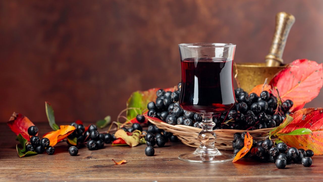 Wraca moda na przetwory z aronii (fot. shutterstock) Wraca moda na przetwory z aronii (fot. shutterstock)
