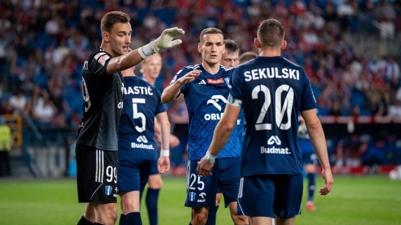 Bartłomiej Gradecki i Sebastian Strózik opuszczą Wisłę Płock (fot. Getty Images)